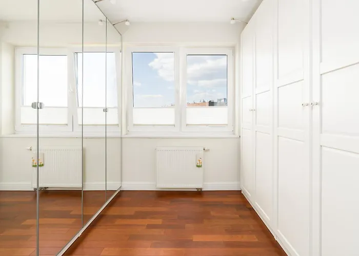 Malta Balcony And Parking By Renters Prestige * Poznan