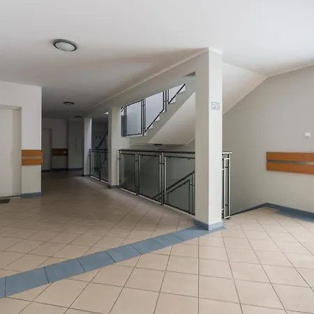 Malta Balcony And Parking By Renters Prestige 公寓